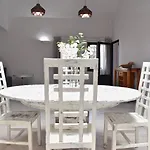 Sunny Bungalow In Front Of The Sea 3 Bedrooms