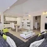 Amazing 5-Bedroom Villa In Costa Adeje