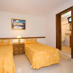 4 Bedroom Villa Saturn With Private Heated Pool