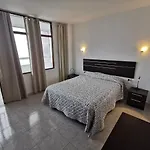 Next To The Beach - Wifi - 3 Rooms - 4 Beds