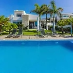 Villa Eleonora, Luxury Villa With Heated Pool Ocean View In Adeje, Tenerife