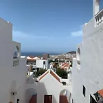 Sunny Tenerife, Los Cristianos, Studio
