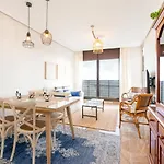 Fee4Me: First Line Luxury Apartment