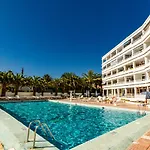 Seaview Friendly Holiday Home 4