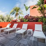 Stunning Detached Garden Villa With Private Pool