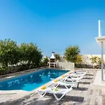 Amazing Villa Medina, Bbq