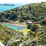 Delamore Cove - Nikau / You'Ve Got It Maid