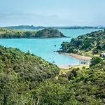 Delamore Cove - Nikau / You'Ve Got It Maid