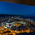 Homeforguest New Modern Penthouse Apartment With Panoramic Views Of Santa Cruz