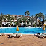 Studio Apartment No 1 Directly On The Beach And Sea, Terrace, Heated Pool, Wifi