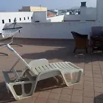 Lorenzo'S Bed & Surf Apartment