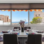 Luxury House With Private Heated Pool, Bbq And Private Parking