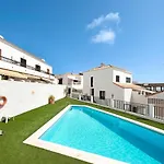 Lovely 2-Bed House With Terrace And Pool Chayofa