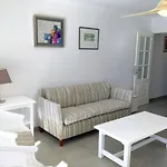Beach Front Apartment Los Papagayos
