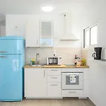 Blue Volcano Apartment, Free Access To The Fariones Sports Center