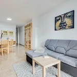 Three Bedroom Apartment II Near Sc