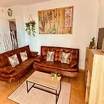 Paradise Apartment