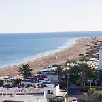 Sunny Cactus Garden Apartment 150M From Beach, Fast Fiber Wifi