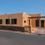 Lovely 2-Bed Villa In Corralejo Fuerteventura