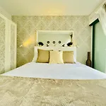 The Malibu Holiday Club Suite - Puerto Rico