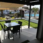 Precioso Bungalow En Complejo Privado Con Piscina