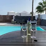 Stunning Villa Arabella - Heated Pool - Bbq - Amazing Terrace - Playa Blanca