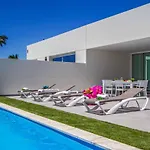 Villa Wave II
