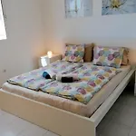 Casa Linda 1.Stock