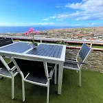 Luxury Penthouse, Best Sunset, Heated Pool, Fast Wifi
