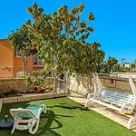 New Townhouse In El Duque Joyas