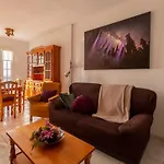 Apartamentos Leomar I