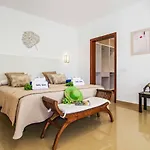 Villa Qura