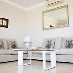 Riviera Park 10A- 1St Fl. - 2 Bed - Air Con- Wi-Fi
