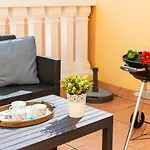 1314 Fabulous 2 Bedroom Accommodation Roof Terrace