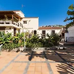 5Br Home - Pool Parking & Tennis Court