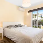 Bel Appartement Avec Grande Terrasse Independante