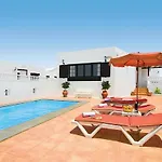 Villa Amaryills