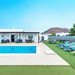 Villa Irache By Villa Plus