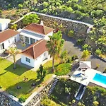 Villa De La Luz
