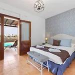 Lanzarote Villa 3 Islas - Pool Heated