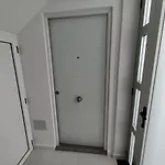 New & Modern Studio Loft 2