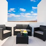 2-Bed Villa In Playa Blanca By Retreat Villas