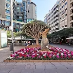 Home2Book Charming Center Apartment Santa Cruz