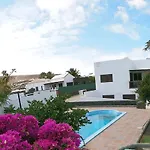 Stunning 4-Bed Villa In Playa Blanca