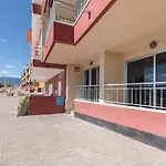 Front line apartment in Taliarte