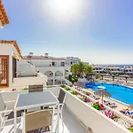 Soleggiato Attico Vista Mare E Piscina Sc768