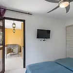 Amazing 3 Bedroom Apartment On The First Line Of The Best Las Americas Beach, Air Conditioner And Terrace Ocean View