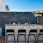 Villa Vista Reina - Luxury 6 Bedroom - Heated Pool- Views - Pool Table - Vista Lobos - Playa Blanca