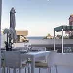 Amplia Y Comoda Con Terraza Y Vistas Al Mar