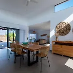 North Shore Villas, Villa Makai, Heated & Shared Pool